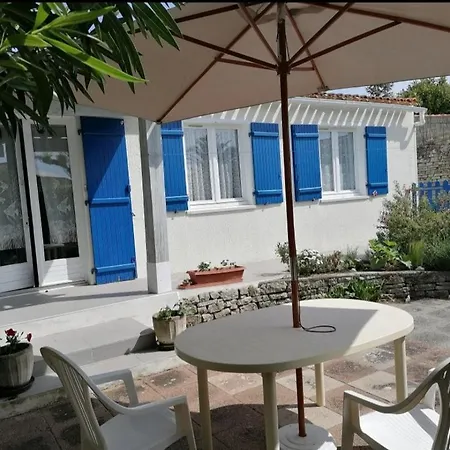 Holiday home Maison Oleronaise Saint-Georges-d'Oleron